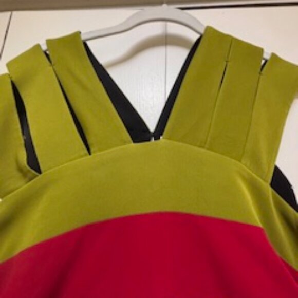 Stunning Gozel Green comtemporty dress size XL - Picture 5 of 9